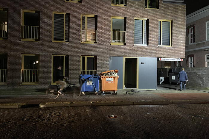 Vuilcontainers in brand in nieuwbouwwoning