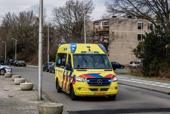 Traumahelikopter landt voor medische noodsituatie