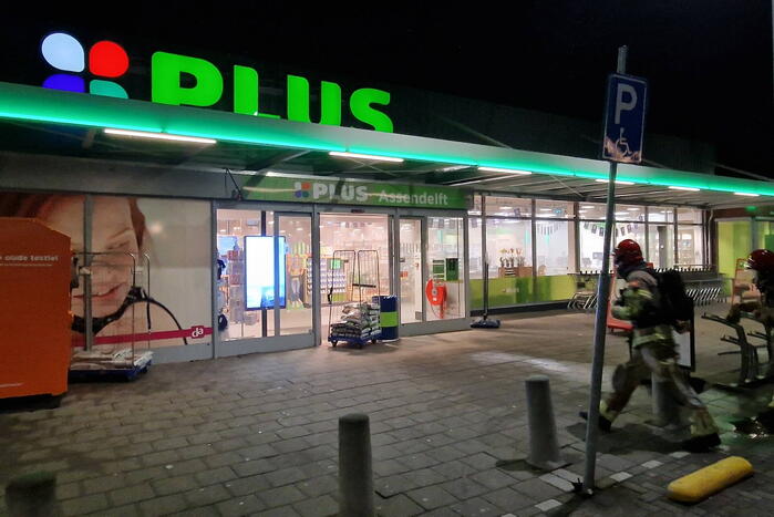 Hulpdiensten ingezet voor damp in supermarkt na springen van leiding
