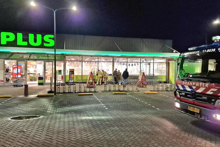 Hulpdiensten ingezet voor damp in supermarkt na springen van leiding