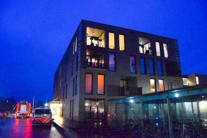 Brandweer ventileert appartement na aanbranden van eten