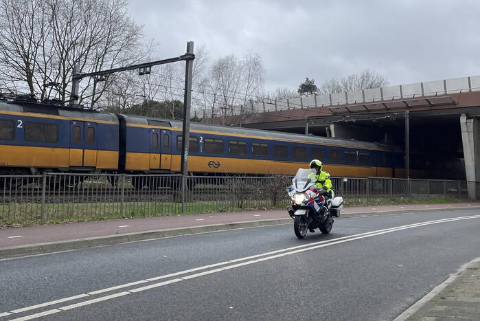 Politie-Inzet langs spoor hindert treinverkeer