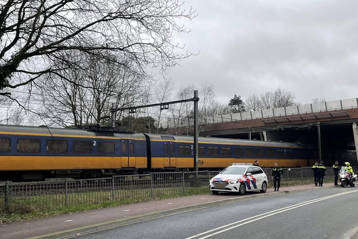 Politie-Inzet langs spoor hindert treinverkeer