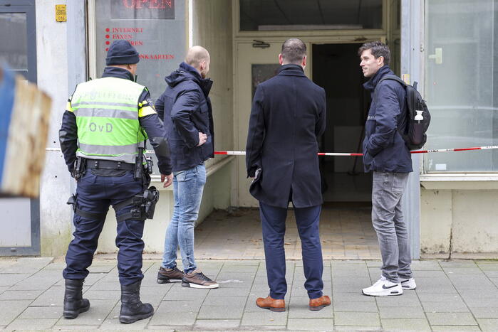 Onderzoek naar aantreffen onbekende stof in leegstaande winkel