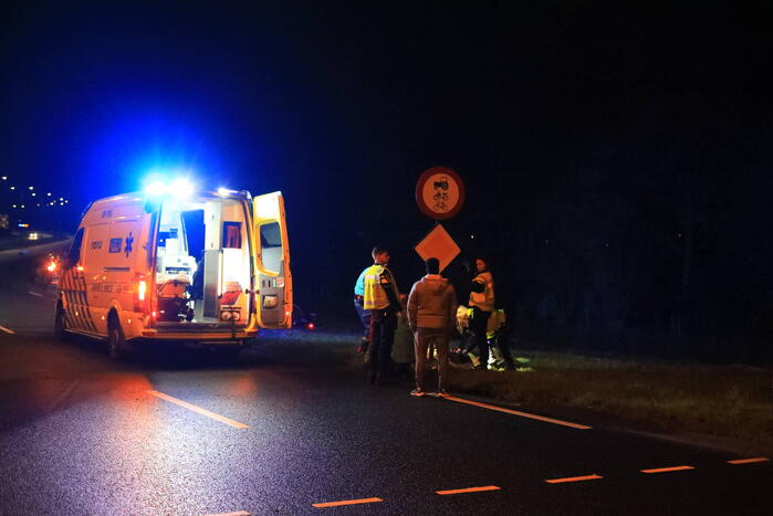 Zwaargewonde bij aanrijding tussen auto en fietser