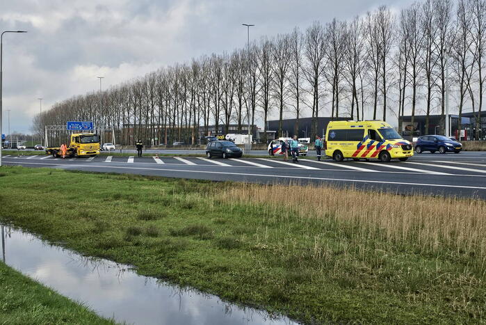 Bestuurster verliest macht over het stuur en raakt gewond
