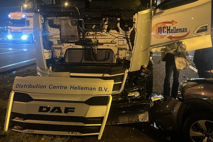 Meerdere voertuigen betrokken bij ongeval op snelweg