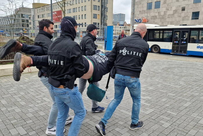 Extinction Rebellion blokkeert ING kantoor