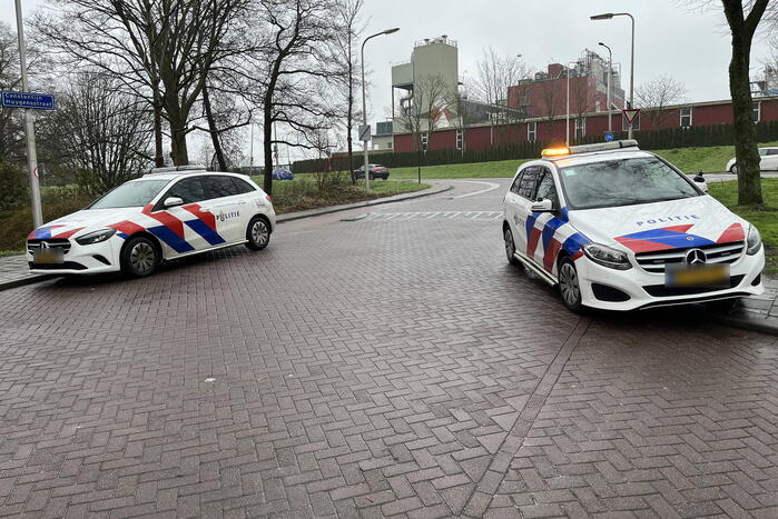 Twee automobilisten botsen achterop elkaar