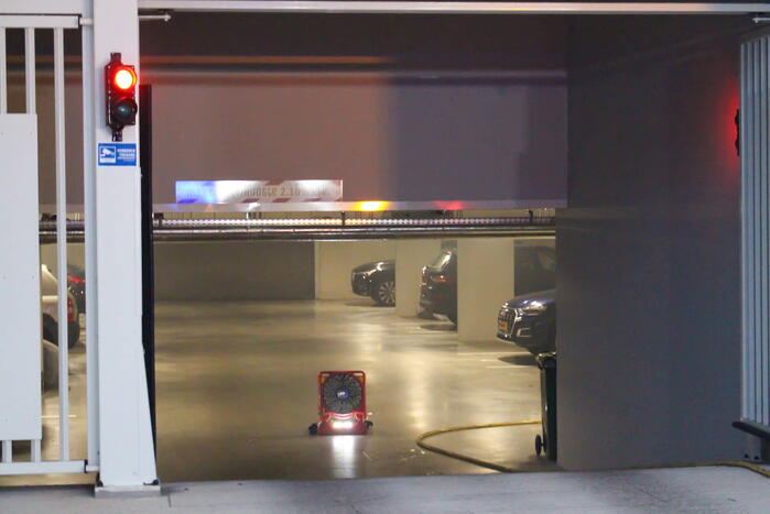 Rookontwikkeling in garage van flat
