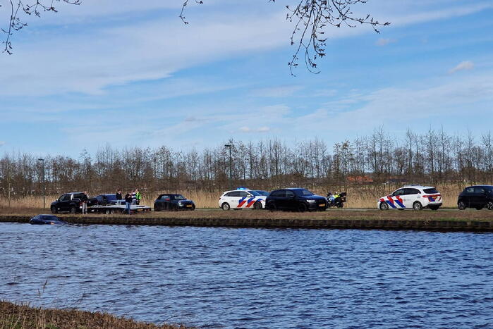 Zeer exclusieve Mercedes te water