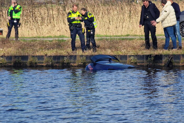 Zeer exclusieve Mercedes te water