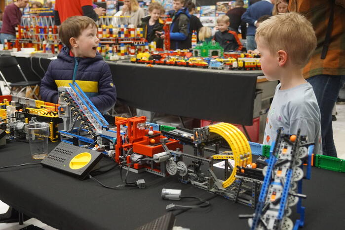 Sporthal walhalla voor liefhebbers van Lego