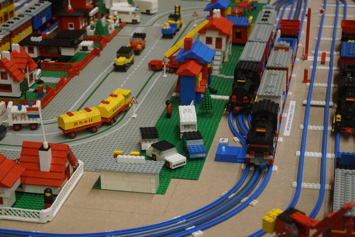 Sporthal walhalla voor liefhebbers van Lego