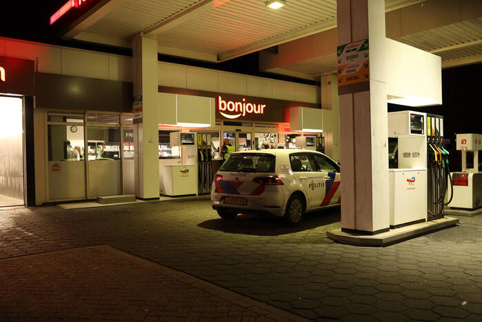 Total tankstation overvallen politie zoekt dader