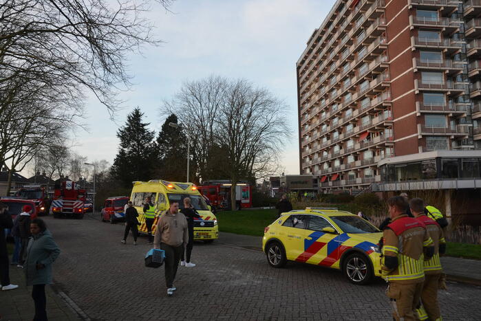 Zeer grote brand in zorgcomplex, mensen en dieren geëvacueerd door brandweer