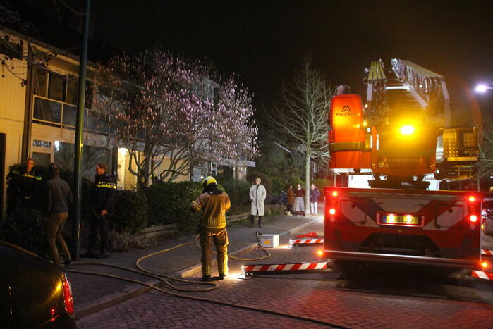 Flinke rookontwikkeling bij brand in schoorsteen