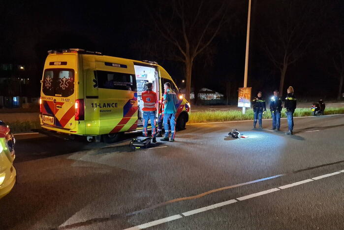 Scooterrijder gewond bij verkeersongeval