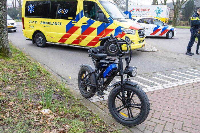 Persoon op fatbike aangereden door automobilist