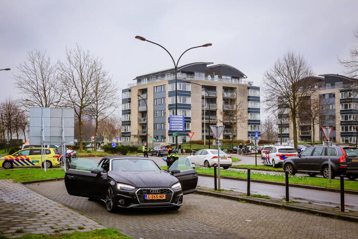 Traumahelikopter landt na ongeval met fietser