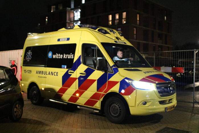 Veel hulpdiensten bij steekpartij