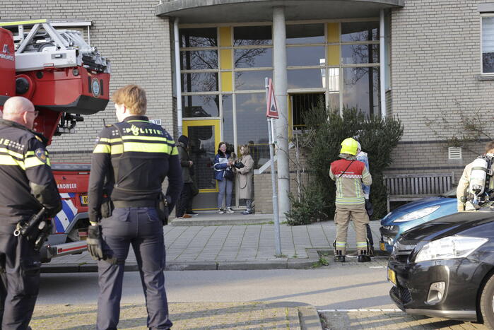 Brand in appartement snel onder controle
