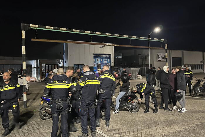 Grote scooter meeting gestopt door politie