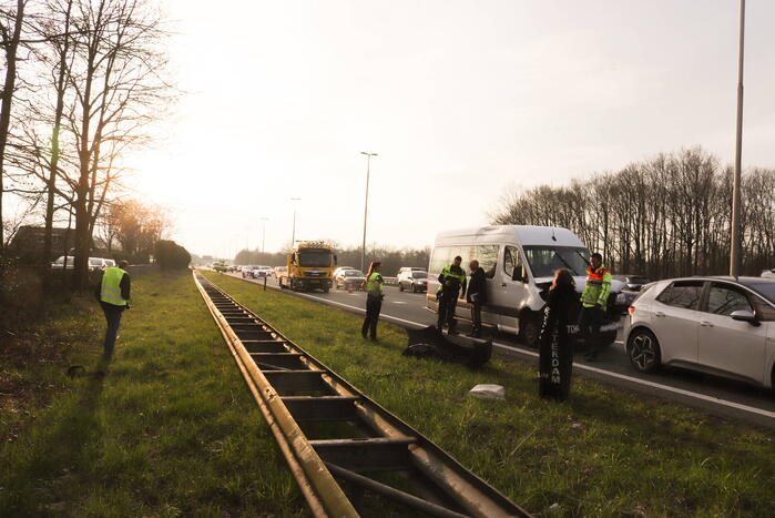 Veel schade bij ongeval tussen twee voertuigen