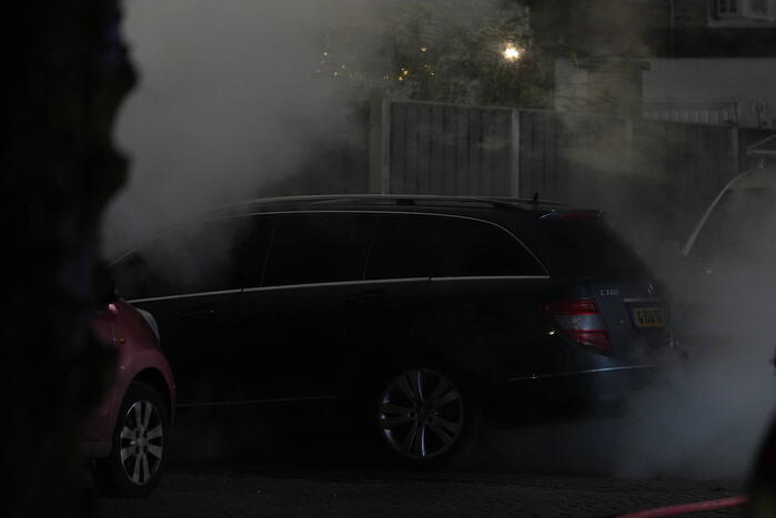 Opnieuw auto in brand