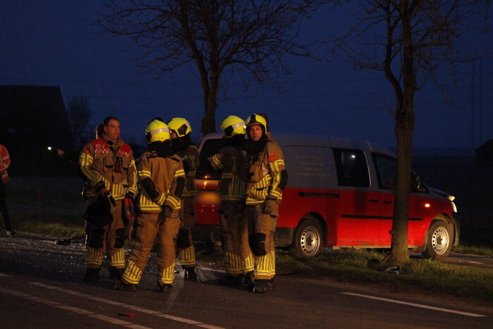 Meerdere voertuigen beschadigd bij botsing