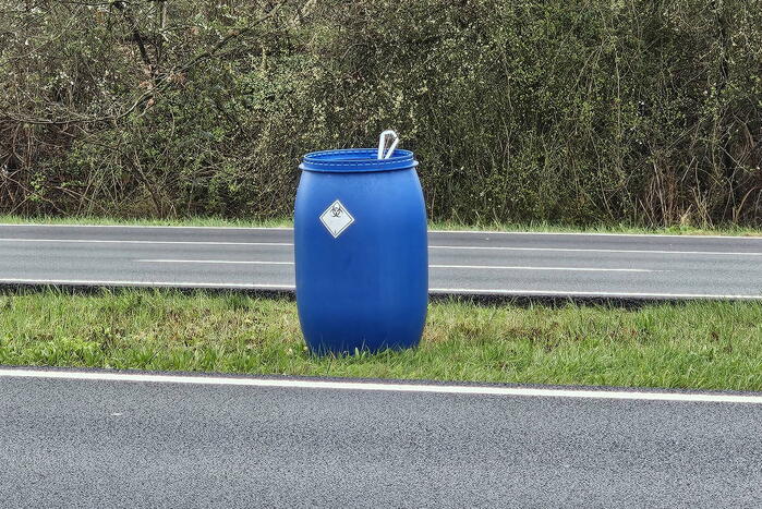 Ziekenhuisafval over de weg heen