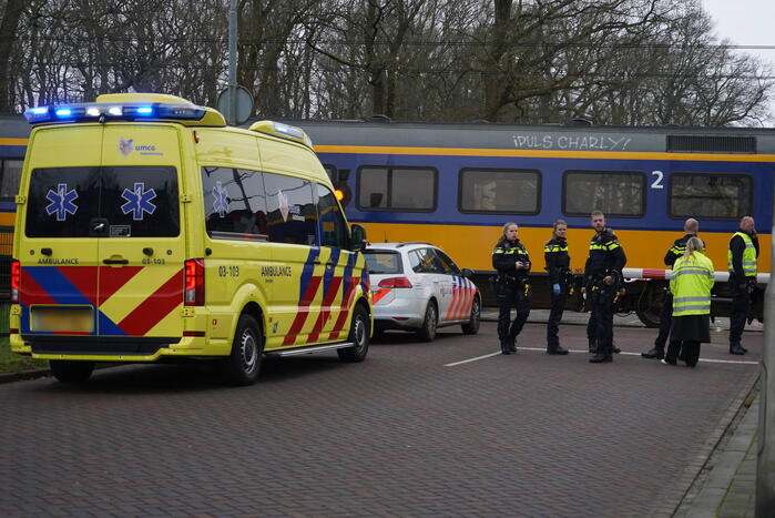 Persoon raakt gewond bij aanrijding met passagierstrein