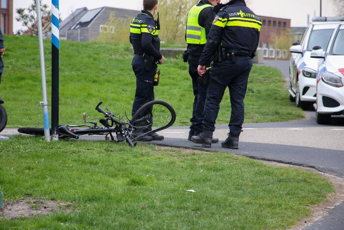 Gewonde bij ongeval tussen fietser en scooterrijder