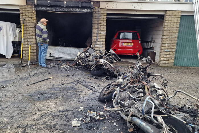Flinke schade bij uitslaande brand in garagebox
