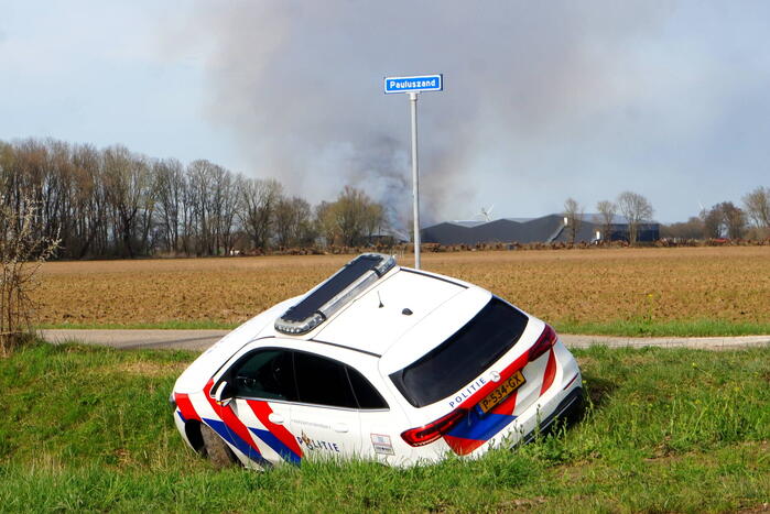 Hevige rookontwikkeling bij brand in loods