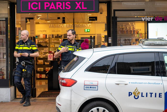 Verdachten op de vlucht na overval op ICI Paris
