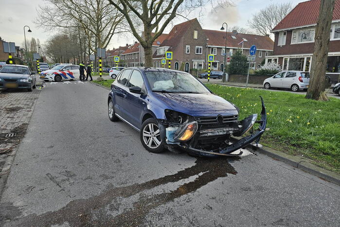 Auto zwaar beschadigd na uitwijkmanoeuvre
