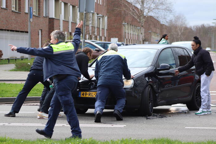 Schade bij ongeval tussen twee voertuigen