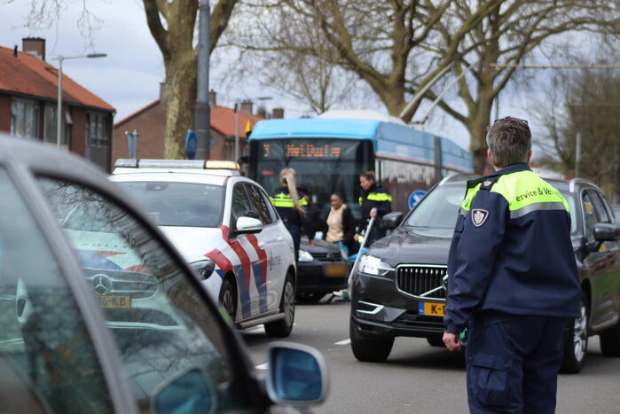 Schade bij ongeval tussen twee voertuigen