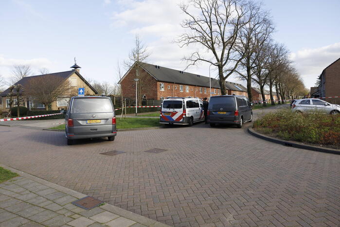 Zwaargewonde na steekpartij bij flat