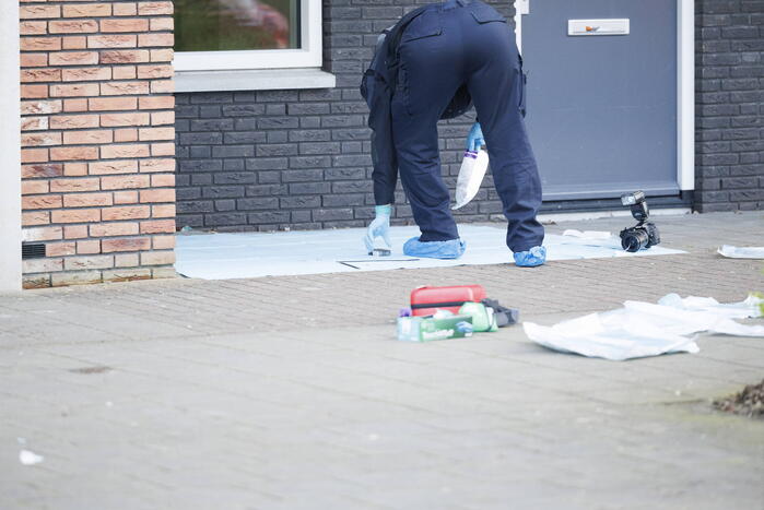 Zwaargewonde na steekpartij bij flat
