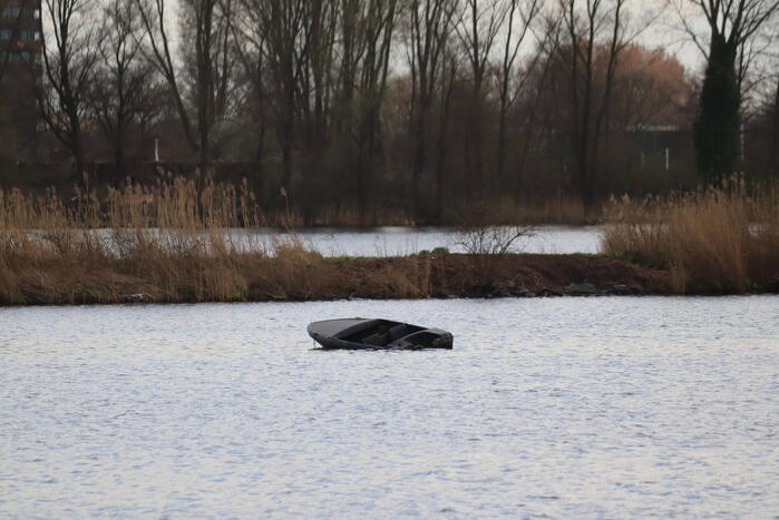 Grote zoektocht na aantreffen boot