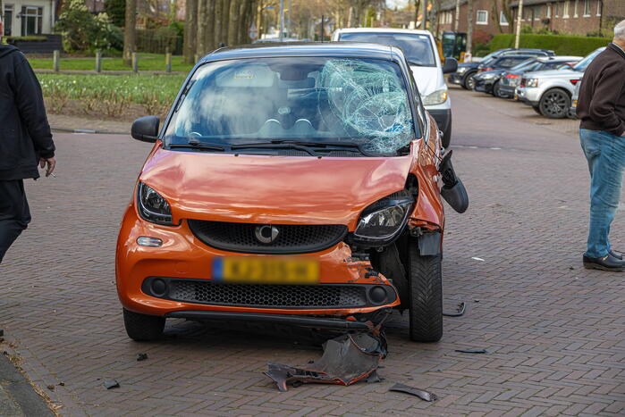 Gewonde bij ongeval tussen automobilist en scooter met twee opzittenden