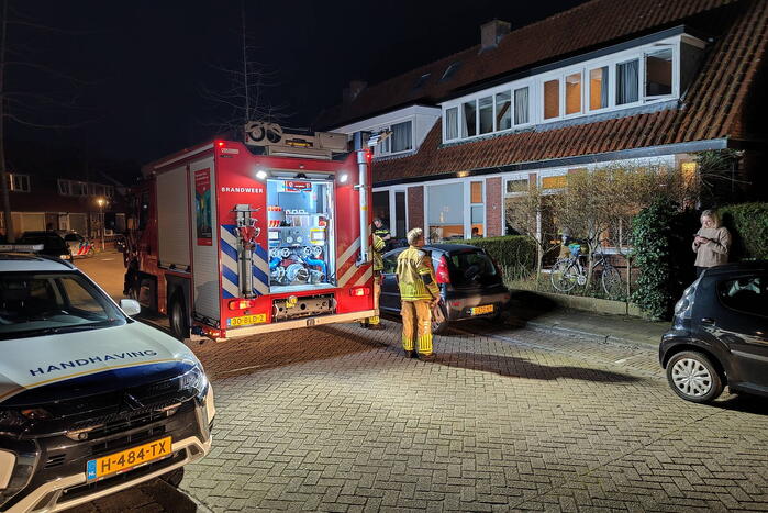 Brand in schoorsteen van woning
