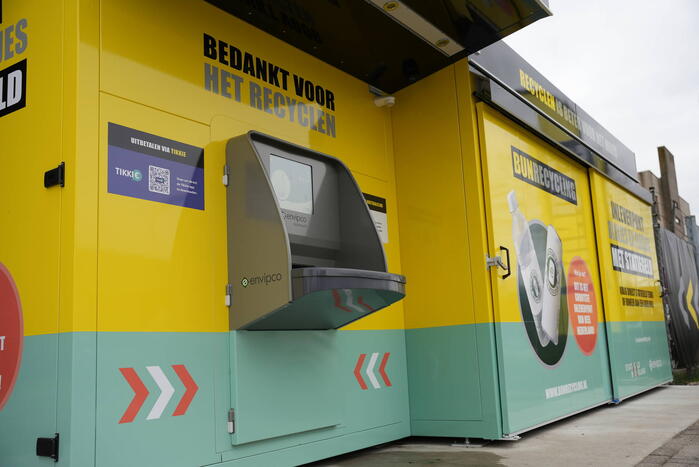 Eerste openbare statiegeldmachine van Nederland geplaatst