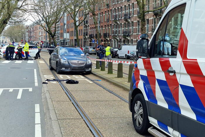 Traumateam ingezet voor ernstig ongeval tussen fietser en taxi