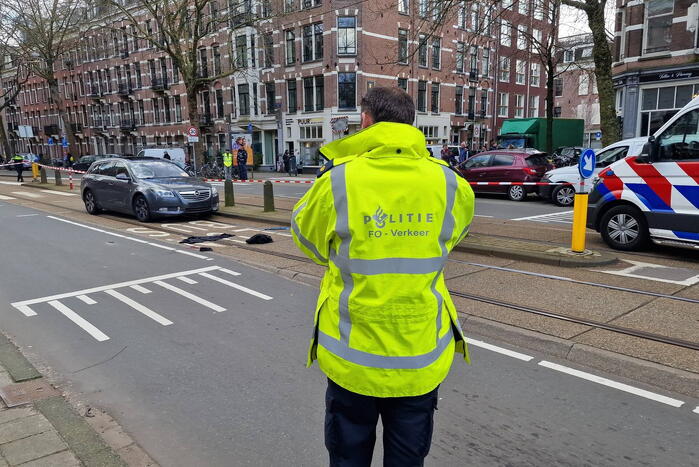 Traumateam ingezet voor ernstig ongeval tussen fietser en taxi