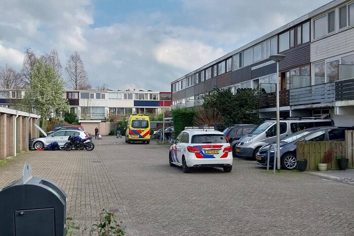 Persoon raakt gewond na steekincident