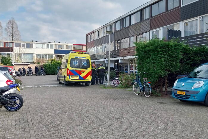 Persoon raakt gewond na steekincident