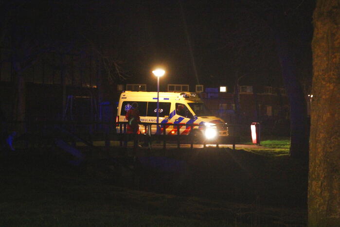 Zoektocht naar mogelijk persoon in water